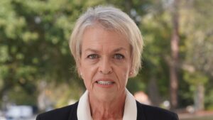 Lt. Gov. Ainsworth announces Connie Rowe as new chief of staff