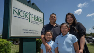 Gov. Ivey introduces a CHOOSE Act family: the Tran Family