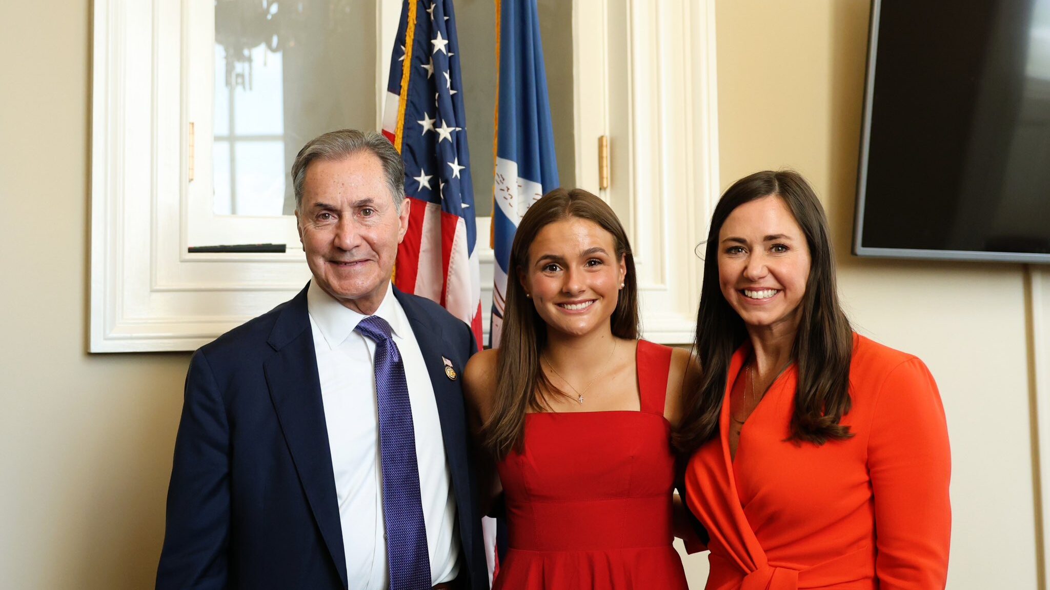 Lulu’s Law passes House to expand shark attack alerts