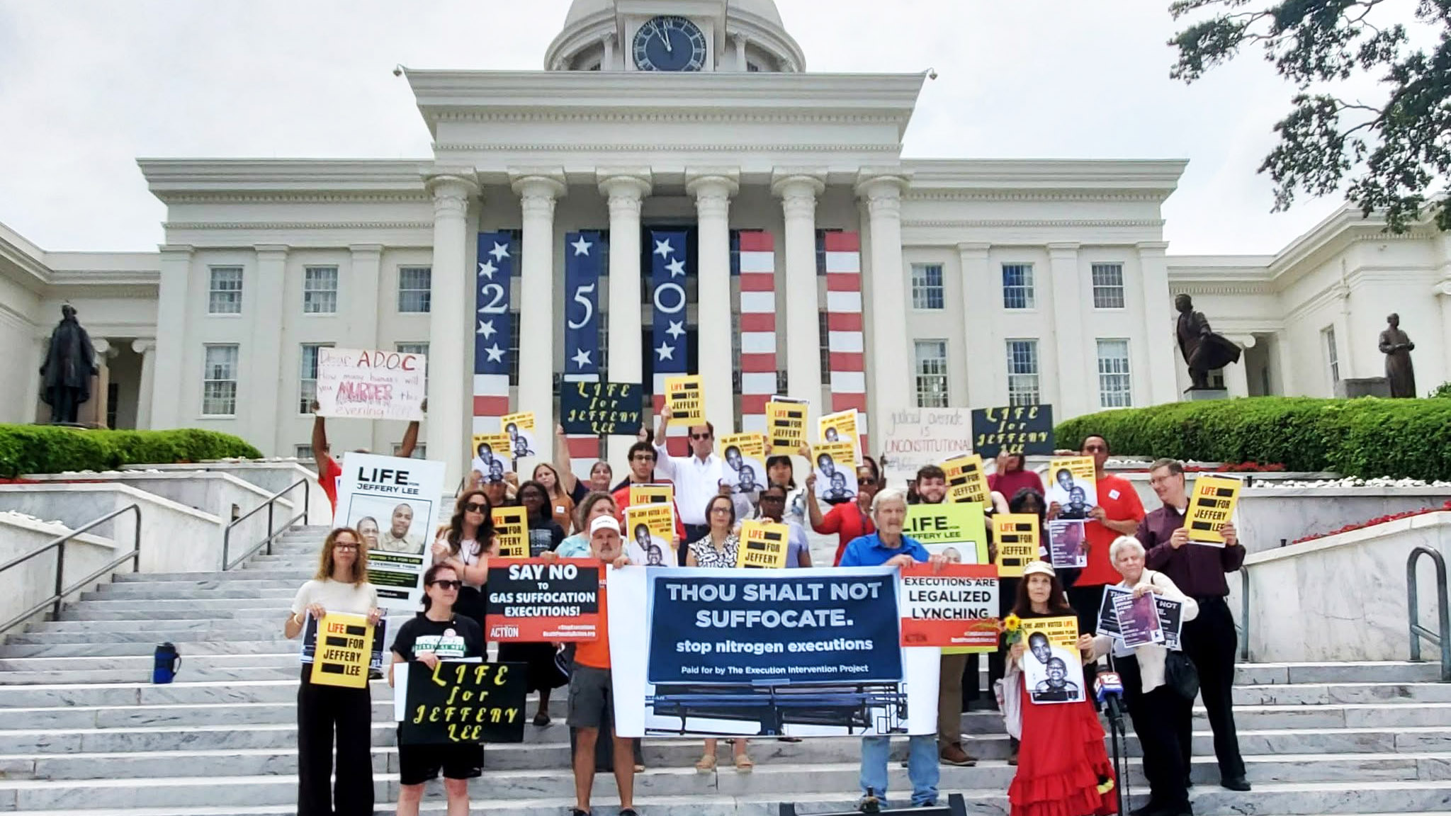 Federal judge halts Alabama’s plan to execute man by nitrogen gas