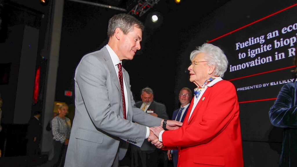 Alabama wins Area Development’s Silver Shovel Award for economic development